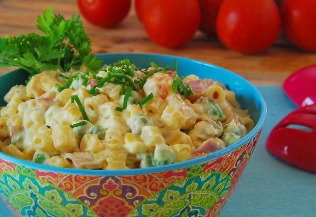 Makaronsalata