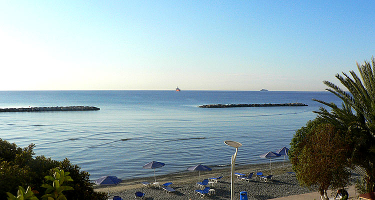 Yannathes Beach