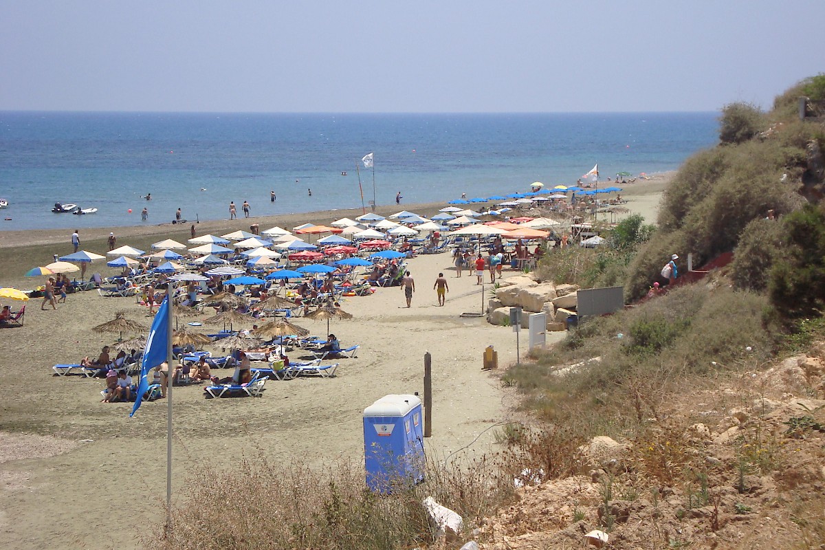 Παραλία Φάρος